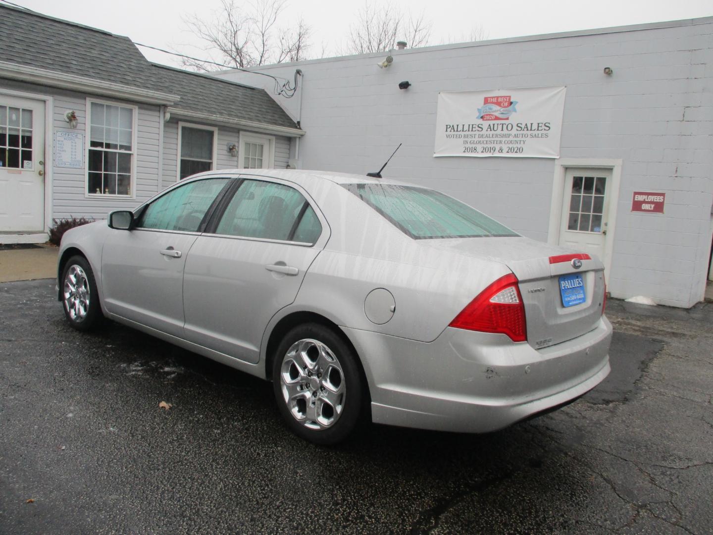 2010 SILVER Ford Fusion (3FAHP0HA3AR) , AUTOMATIC transmission, located at 540a Delsea Drive, Sewell, NJ, 08080, (856) 589-6888, 39.752560, -75.111206 - Photo#3